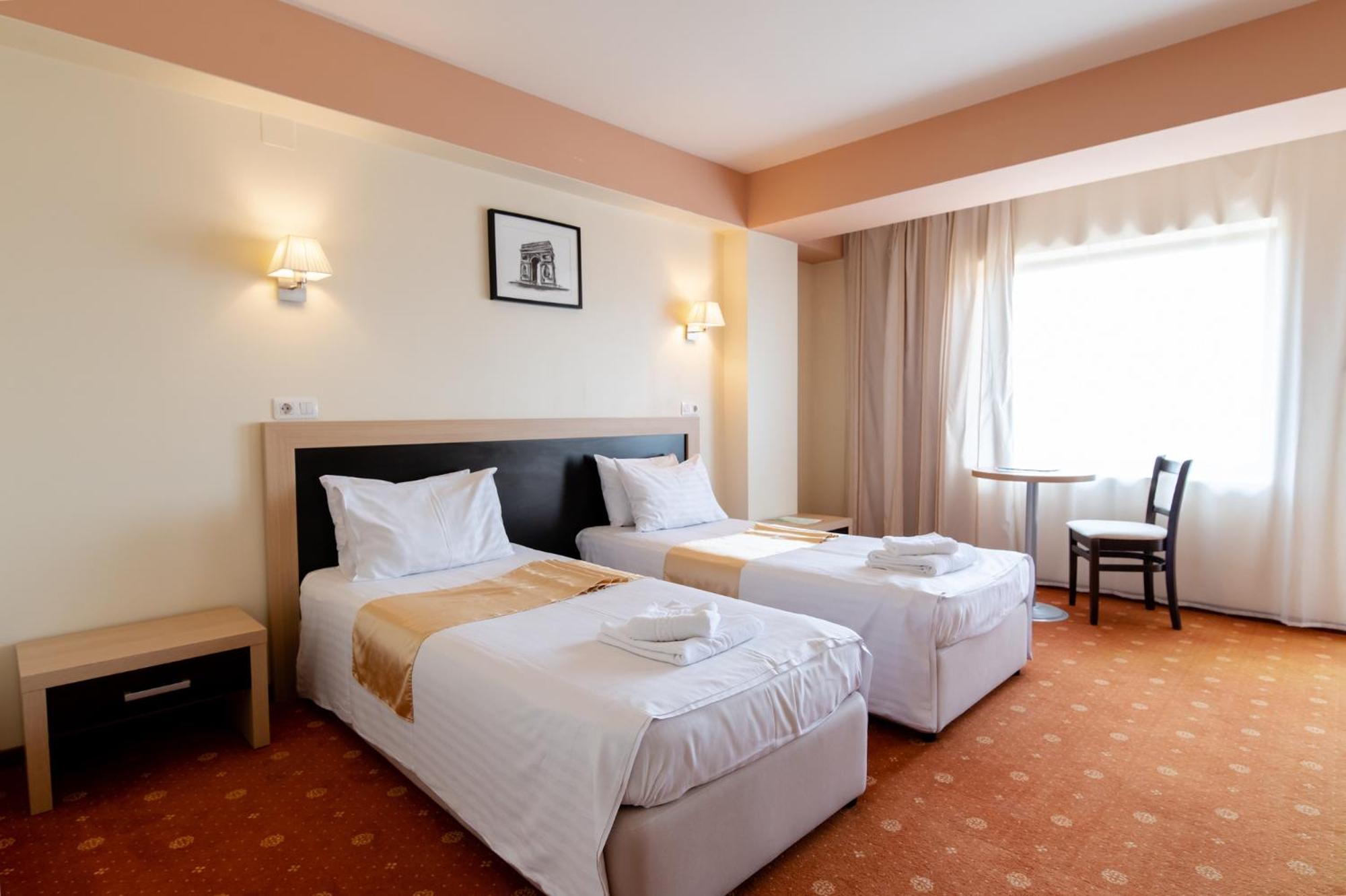 Hotel Oxford By Timhotels Timişoara Exterior foto