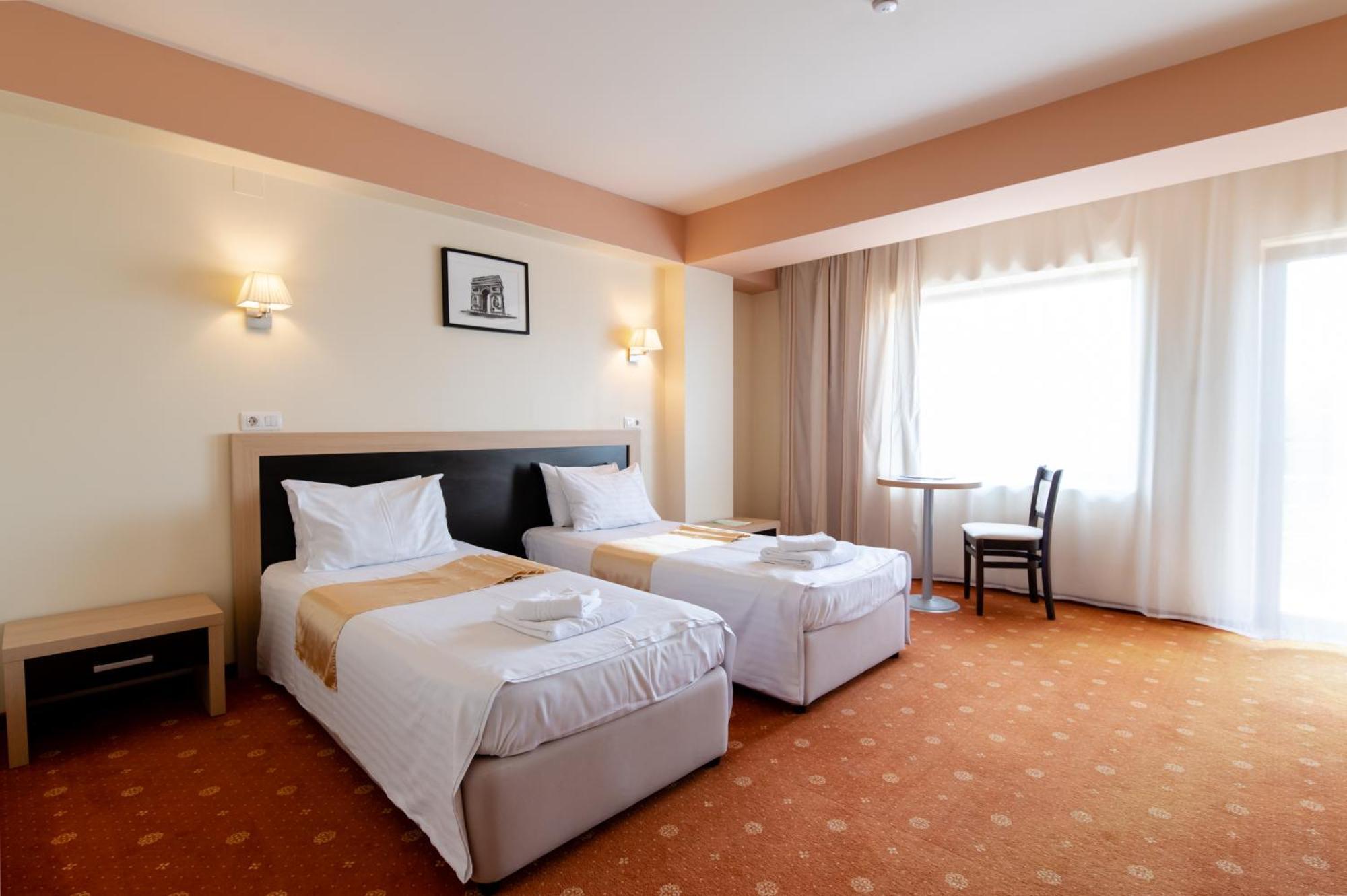Hotel Oxford By Timhotels Timişoara Exterior foto